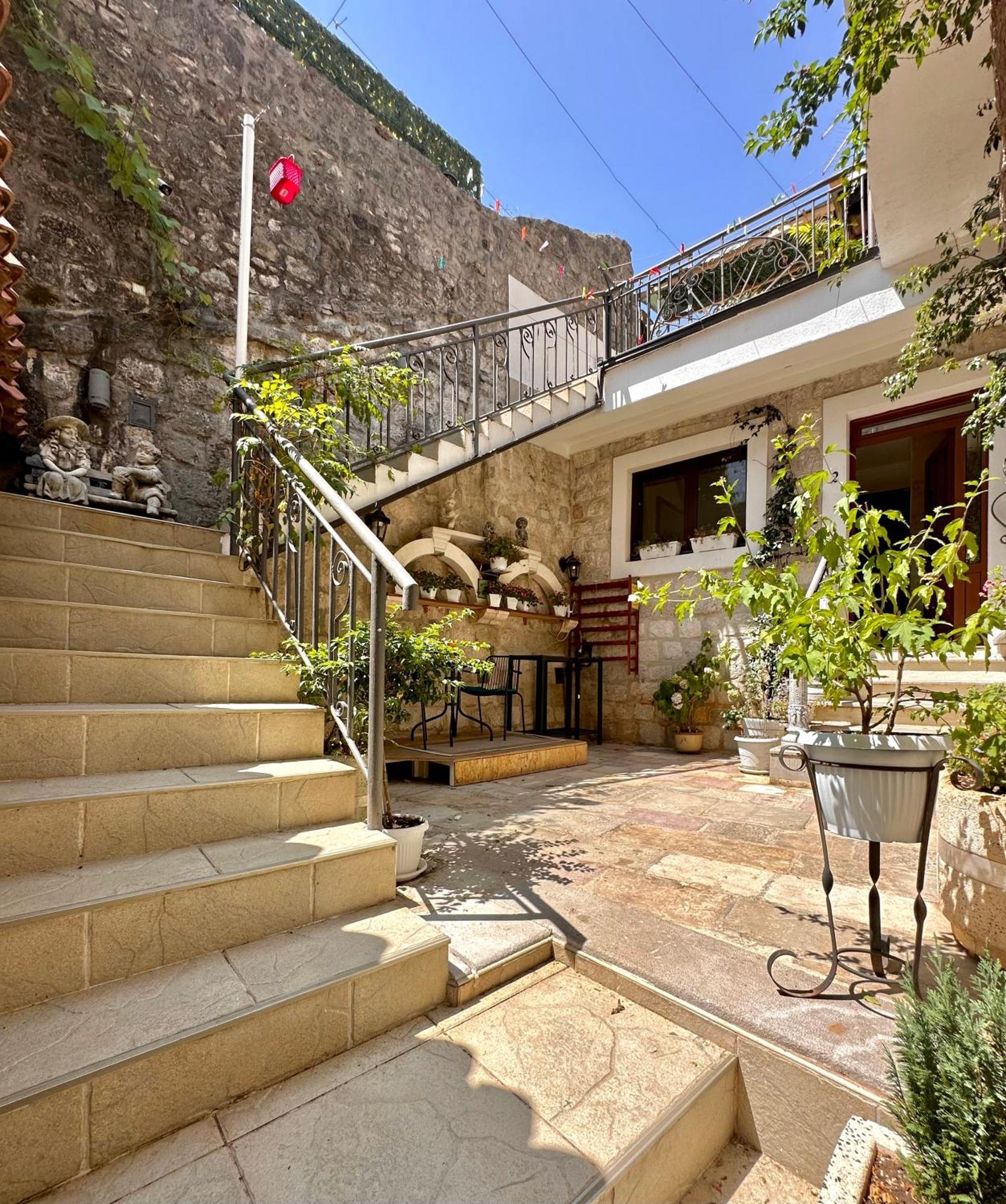 Vita Mundo Hotel Kotor Eksteriør billede