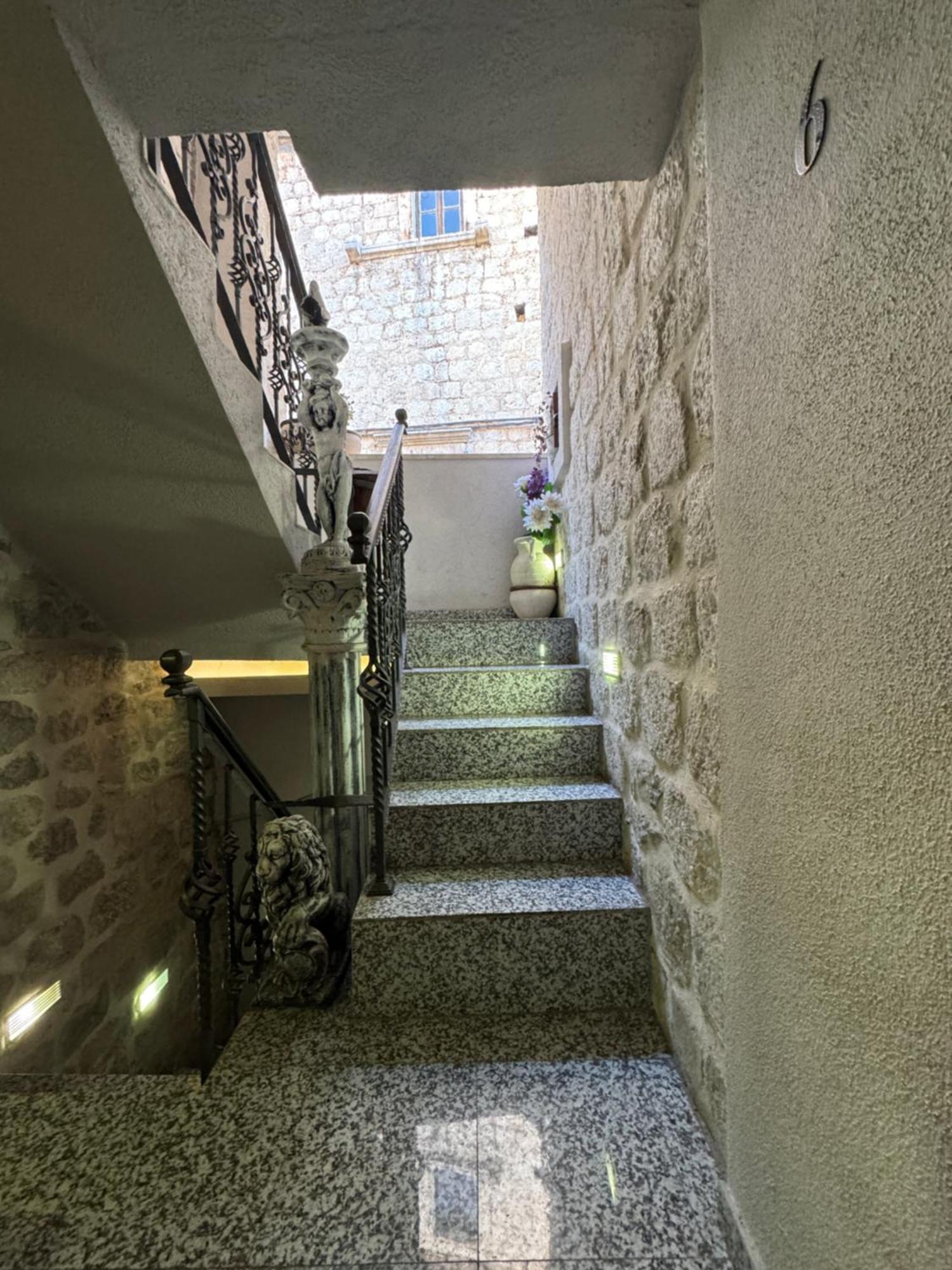 Vita Mundo Hotel Kotor Eksteriør billede
